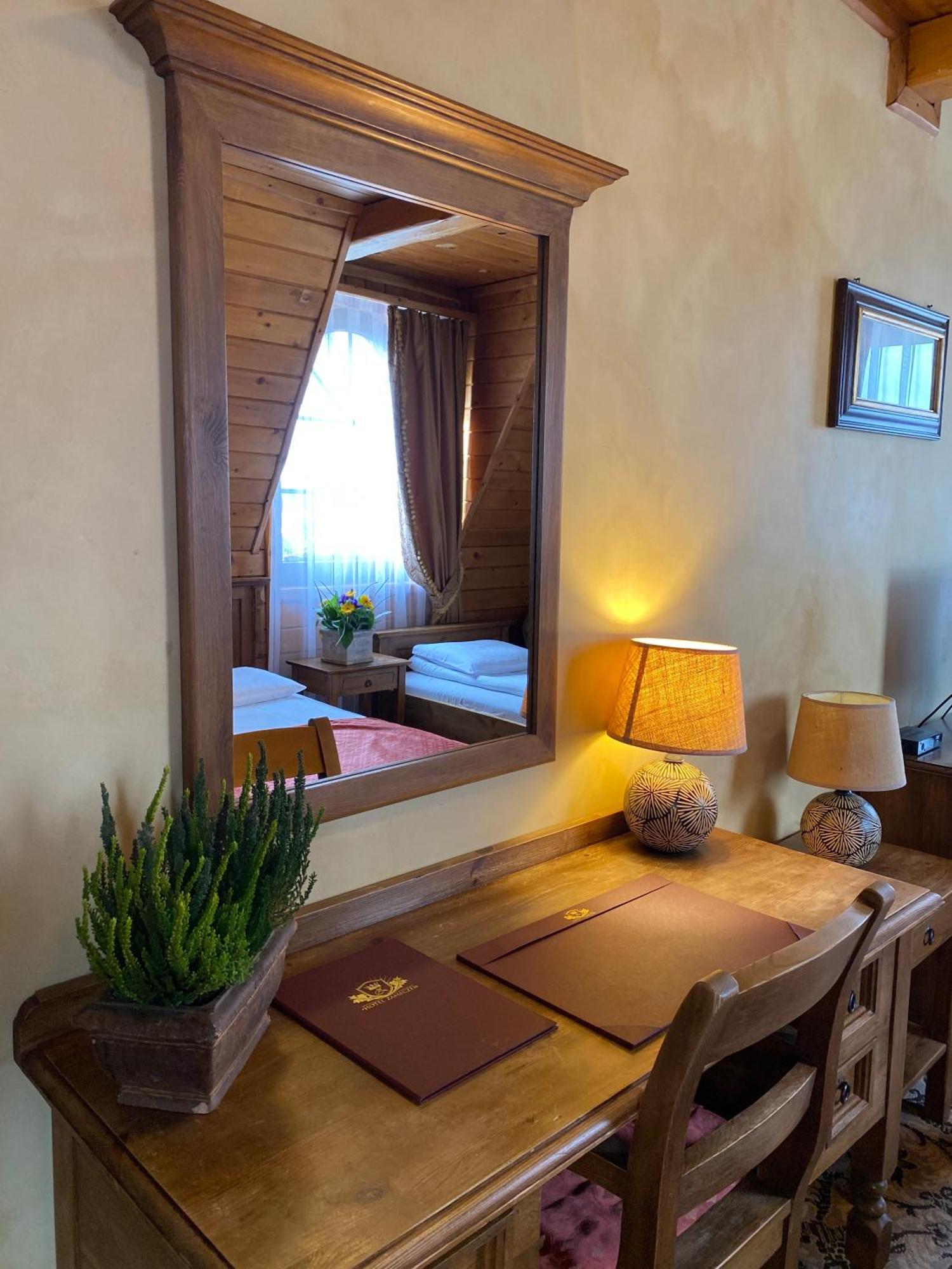 Hotel Zameczek Książ Wielki Dış mekan fotoğraf